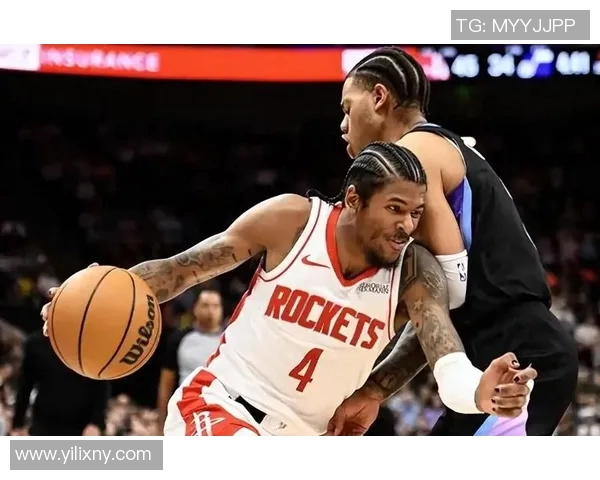 火箭三中锋战术压制骑士双塔失灵，乌度卡战术调整激活内线深度，中锋阵容篮板优势尽显